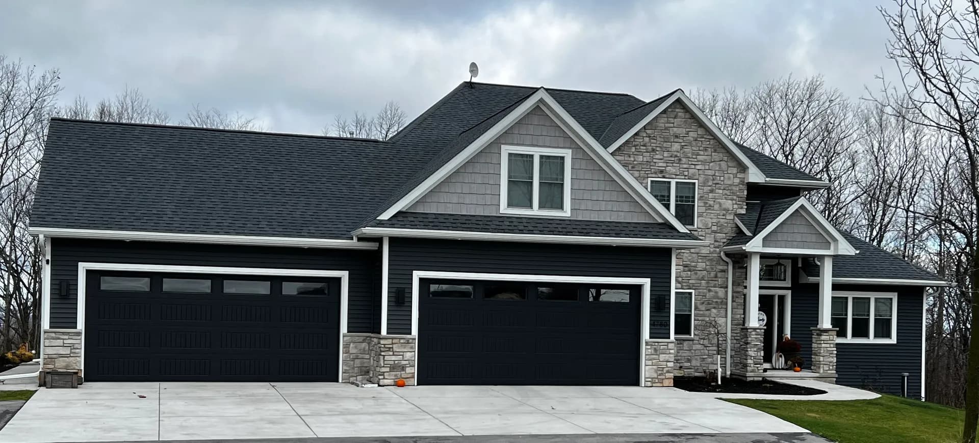 Roofing contractor serving Luxemburg Kewaunee County Wisconsin