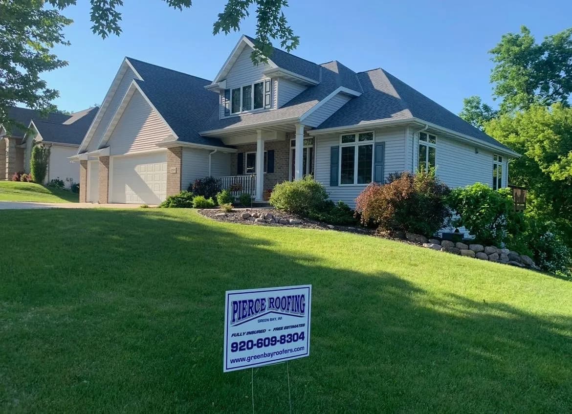 Roofing contractor serving Bellevue Brown County Wisconsin