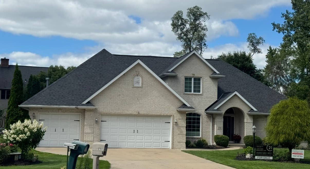 Completed roofing project near Greenville Wisconsin