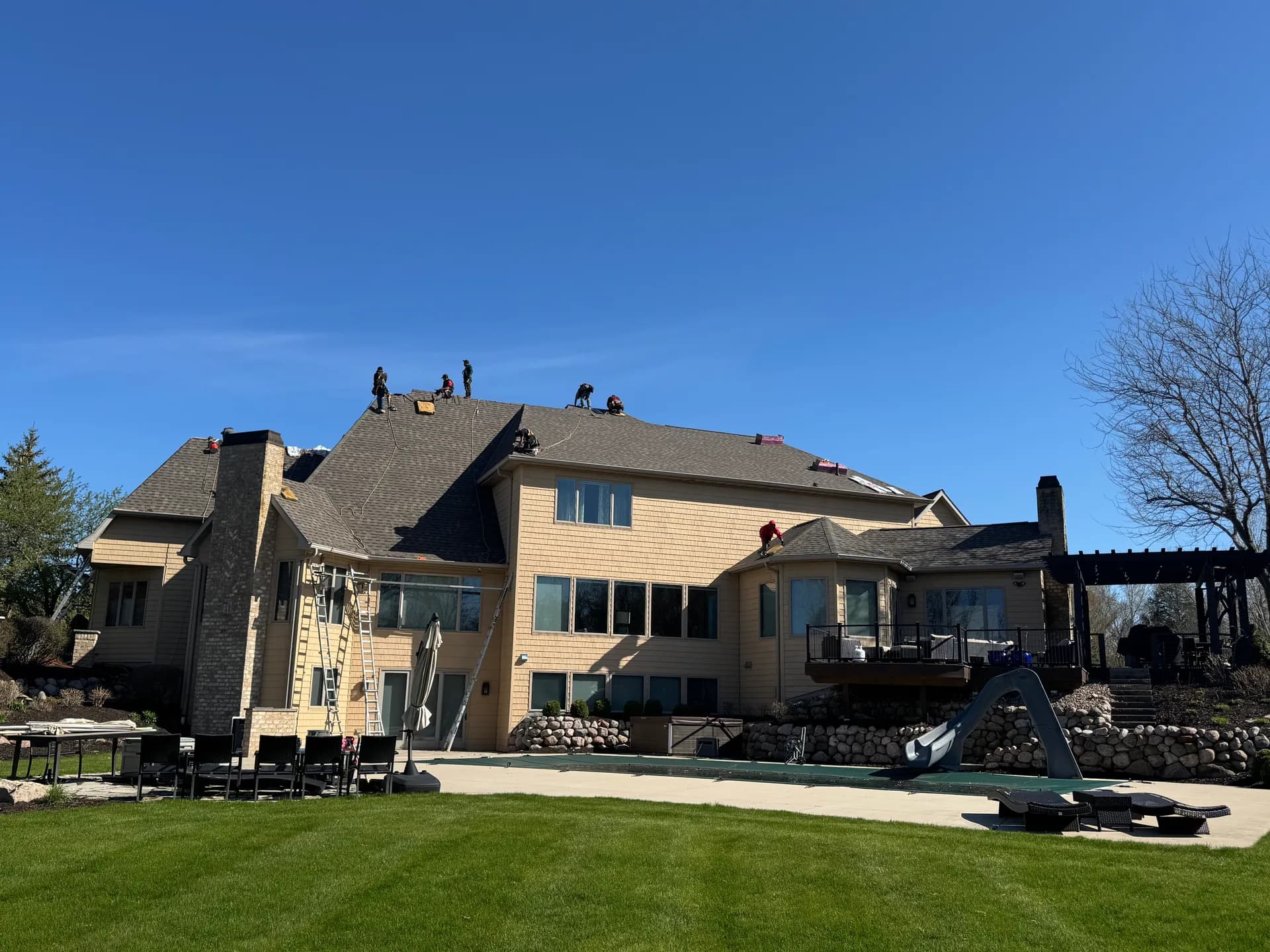 Completed roofing project near Suamico Wisconsin