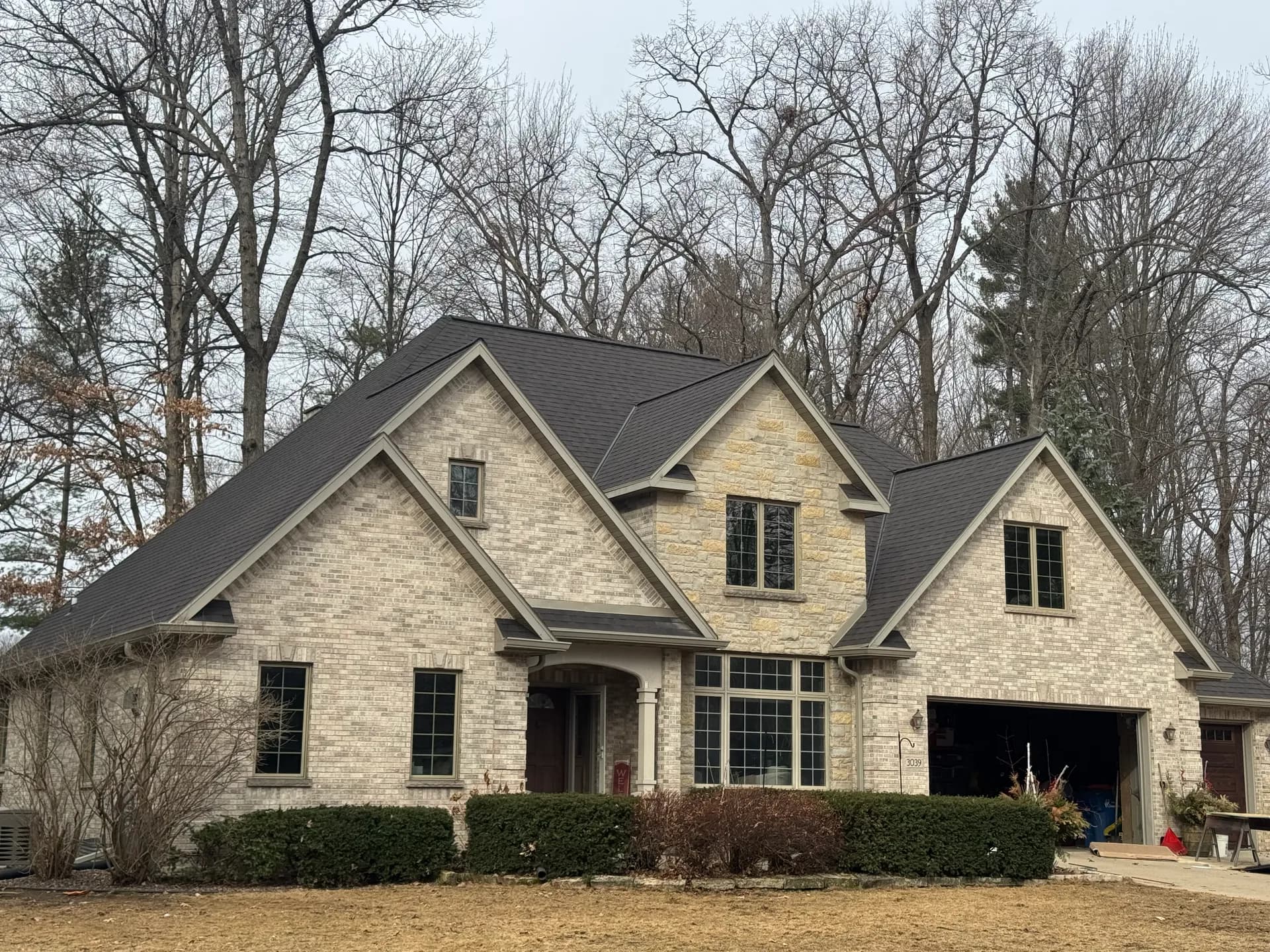 Roofing contractor serving Oconto Oconto County Wisconsin